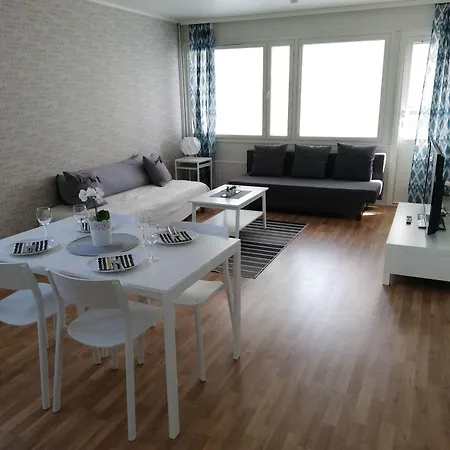 호텔 Kotimaailma 요엔수